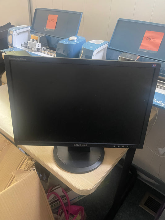 Dell Optiplex 5090 Intel Core i7 Processor w/ accessories.