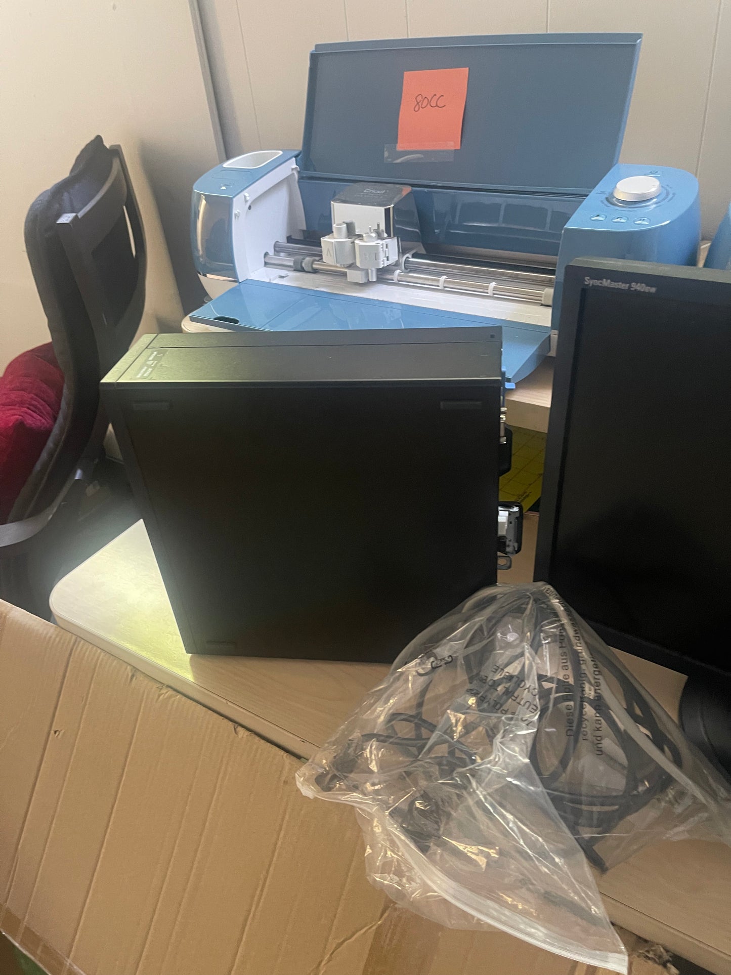 Dell Optiplex 5090 Intel Core i7 Processor w/ accessories.